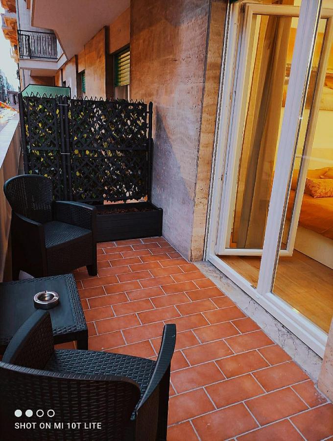 B&B Alighieri 97 Bari Eksteriør billede